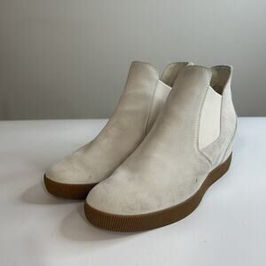 Sorel Women’s 11 Out N About Wedge II White Slip-On Waterproof Shoes Booties
